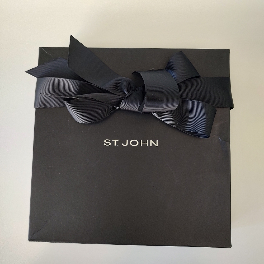 St. John Gift Box And Ribbon Black Display Storage Staging
